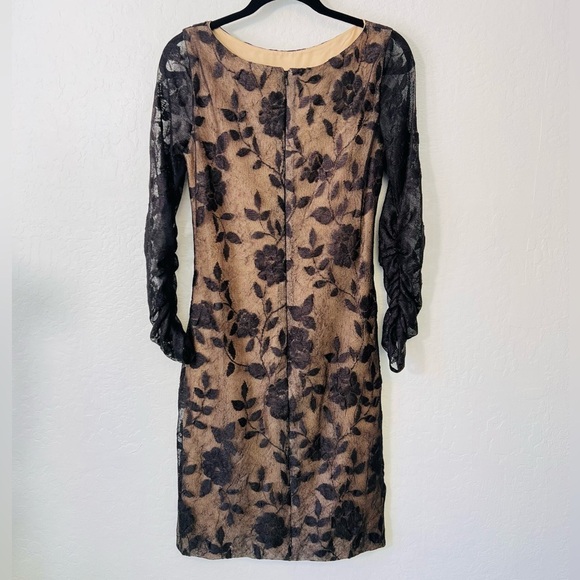 Oscar de la Renta Black Floral Lace Ruched Midi Sheath Dress 8 - Picture 2 of 9